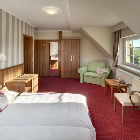 可咯尼酒店 Křivoklát